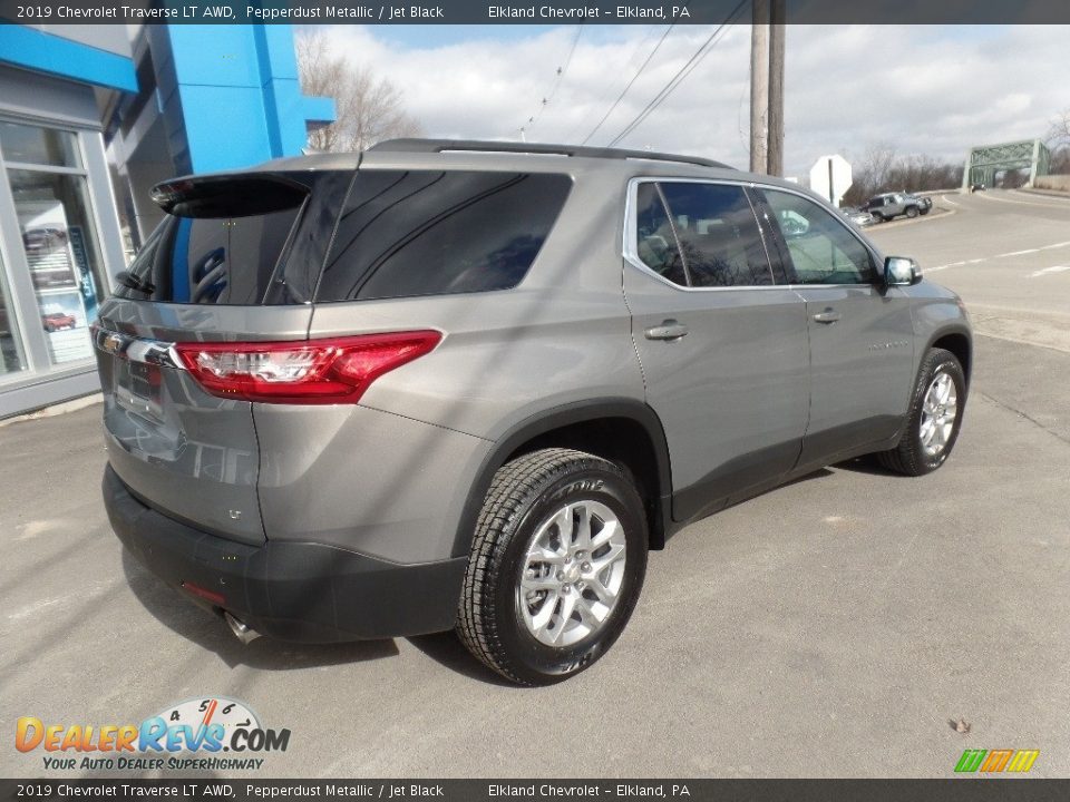 2019 Chevrolet Traverse LT AWD Pepperdust Metallic / Jet Black Photo #9