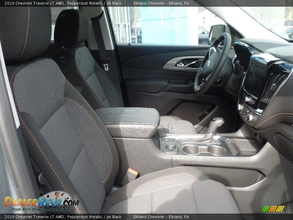 2019 Chevrolet Traverse LT AWD Pepperdust Metallic / Jet Black Photo #12