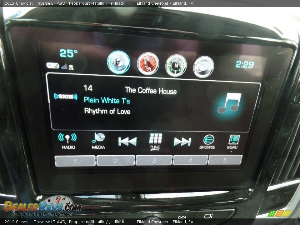 2019 Chevrolet Traverse LT AWD Pepperdust Metallic / Jet Black Photo #35