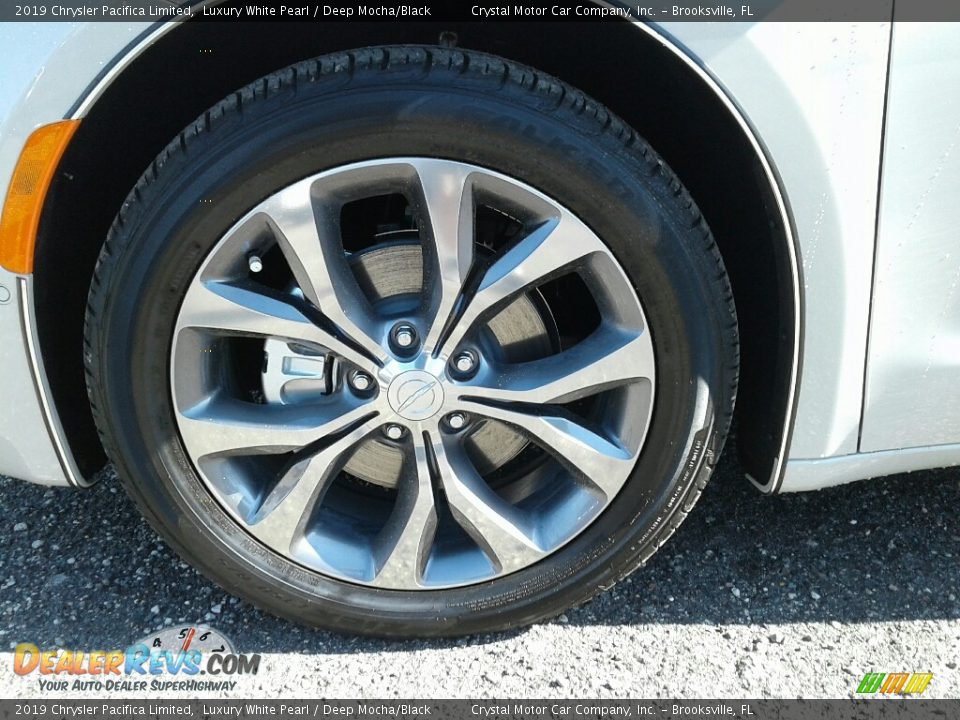 2019 Chrysler Pacifica Limited Luxury White Pearl / Deep Mocha/Black Photo #21