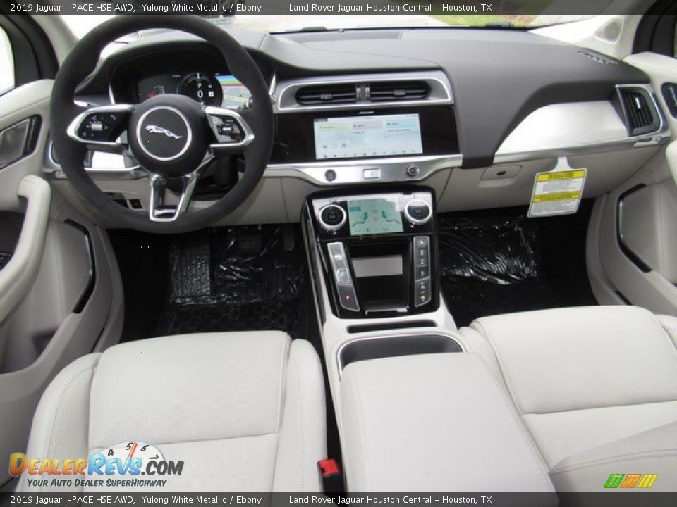 Dashboard of 2019 Jaguar I-PACE HSE AWD Photo #4