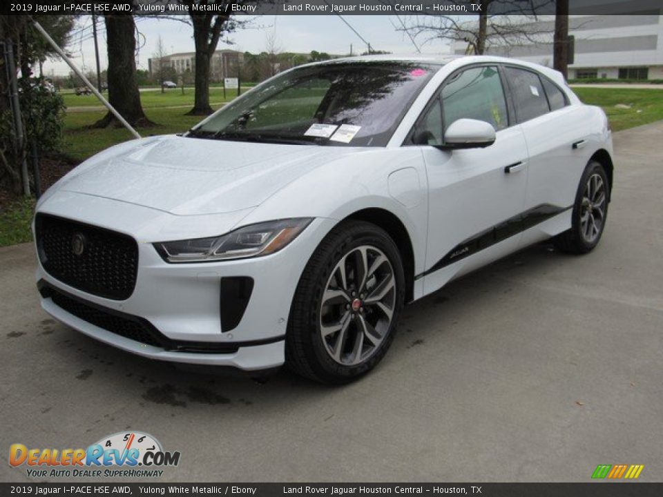 Front 3/4 View of 2019 Jaguar I-PACE HSE AWD Photo #10
