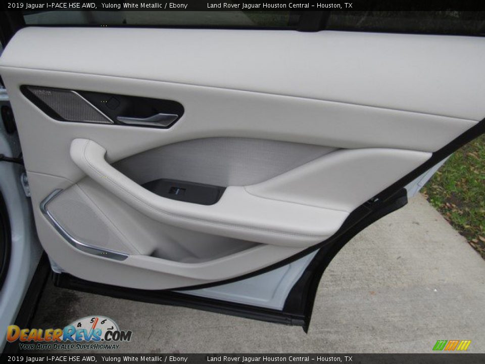 Door Panel of 2019 Jaguar I-PACE HSE AWD Photo #22