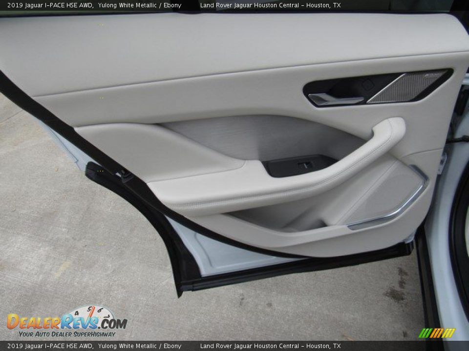 Door Panel of 2019 Jaguar I-PACE HSE AWD Photo #23