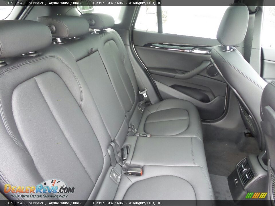 2019 BMW X1 xDrive28i Alpine White / Black Photo #5