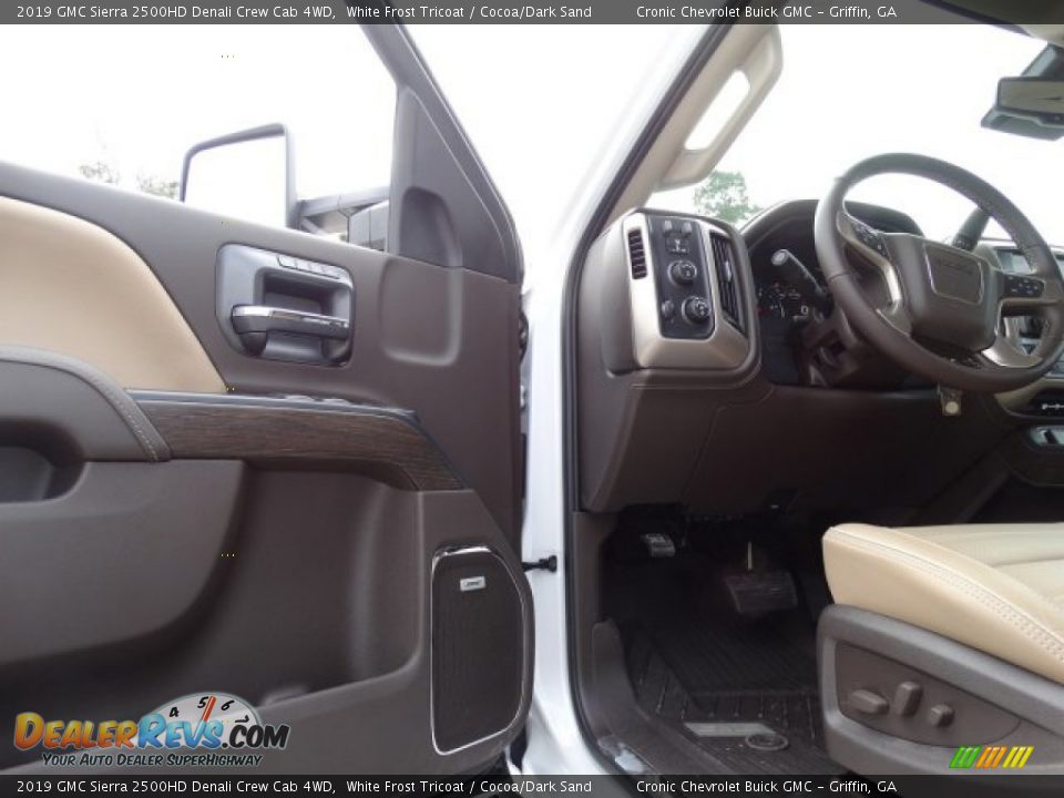 Front Seat of 2019 GMC Sierra 2500HD Denali Crew Cab 4WD Photo #13