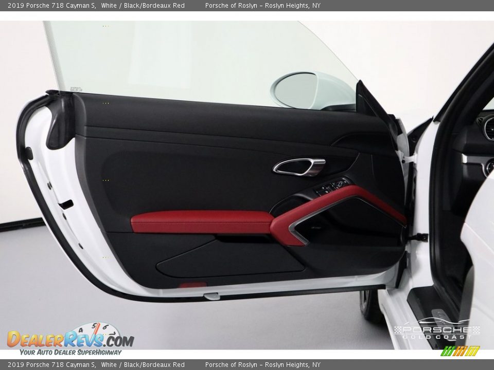 2019 Porsche 718 Cayman S White / Black/Bordeaux Red Photo #12