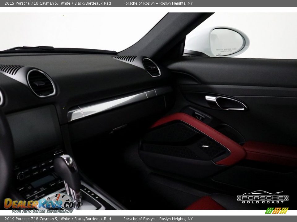 2019 Porsche 718 Cayman S White / Black/Bordeaux Red Photo #18