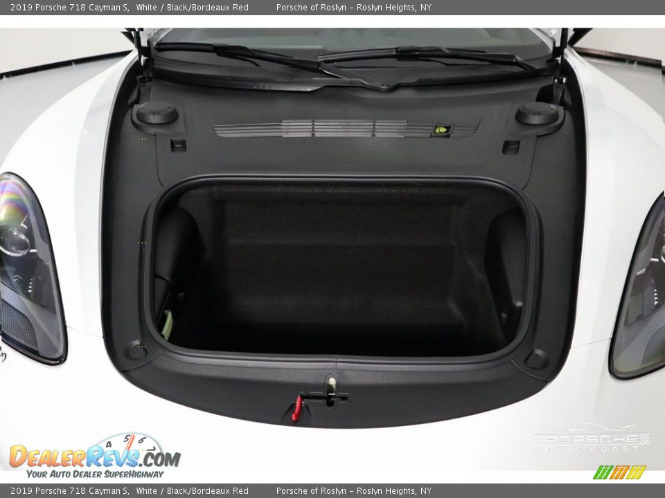 2019 Porsche 718 Cayman S White / Black/Bordeaux Red Photo #29