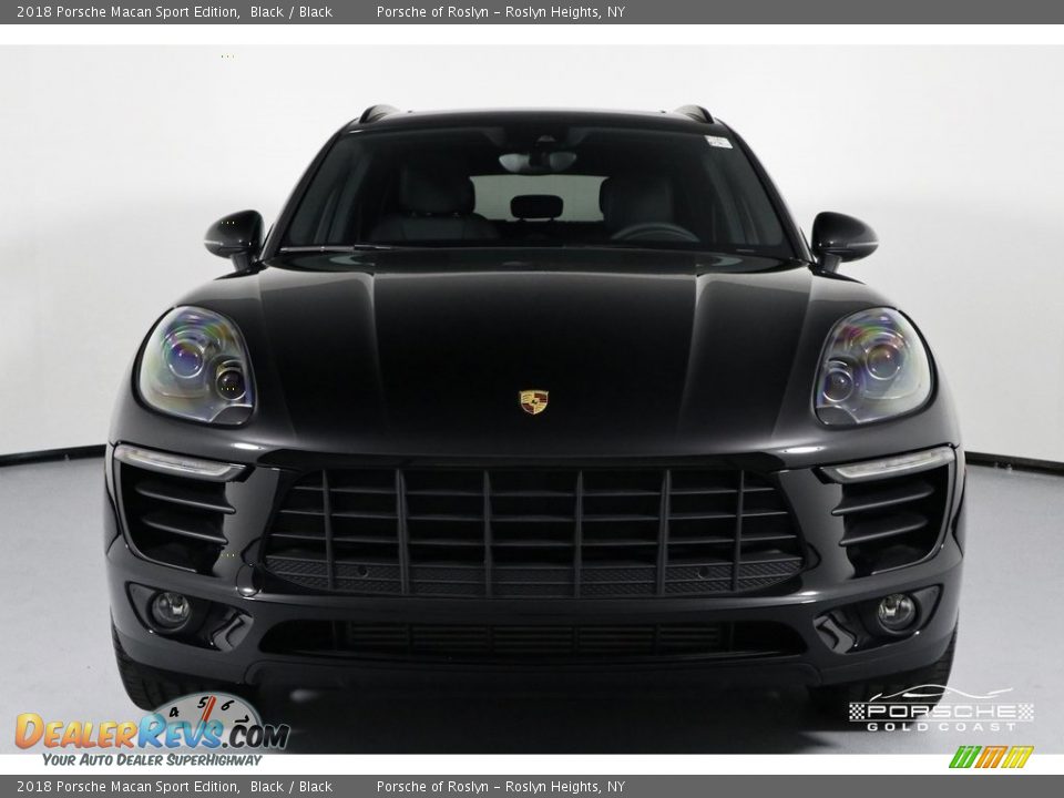2018 Porsche Macan Sport Edition Black / Black Photo #2