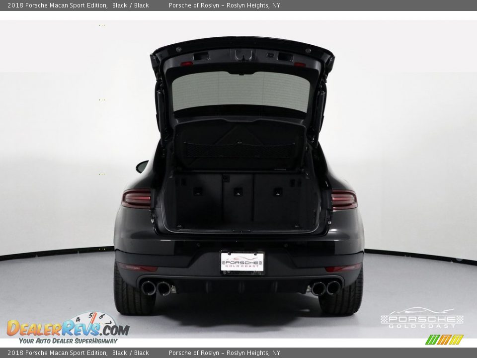 2018 Porsche Macan Sport Edition Black / Black Photo #7
