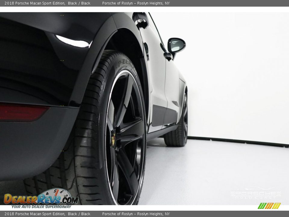 2018 Porsche Macan Sport Edition Black / Black Photo #10