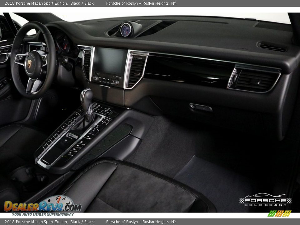 2018 Porsche Macan Sport Edition Black / Black Photo #25
