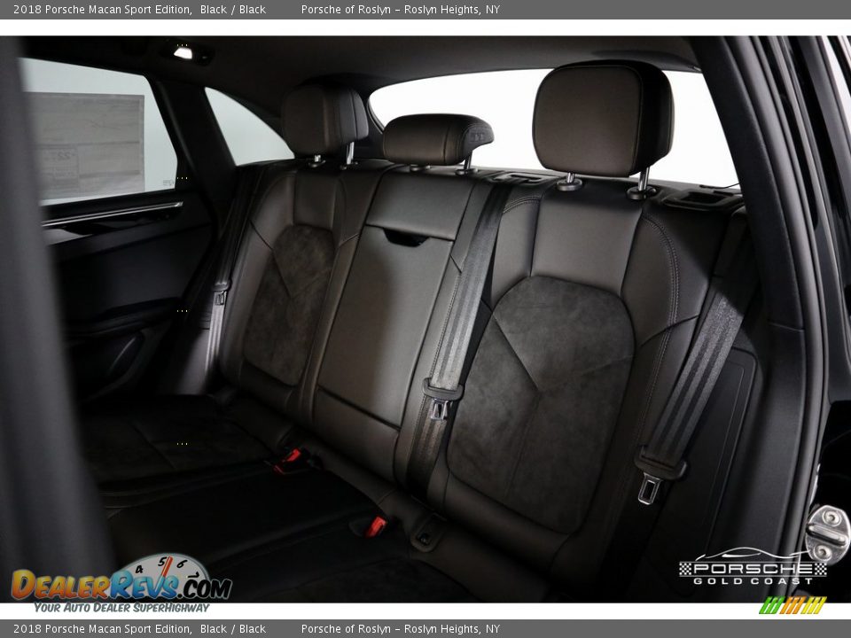 2018 Porsche Macan Sport Edition Black / Black Photo #27