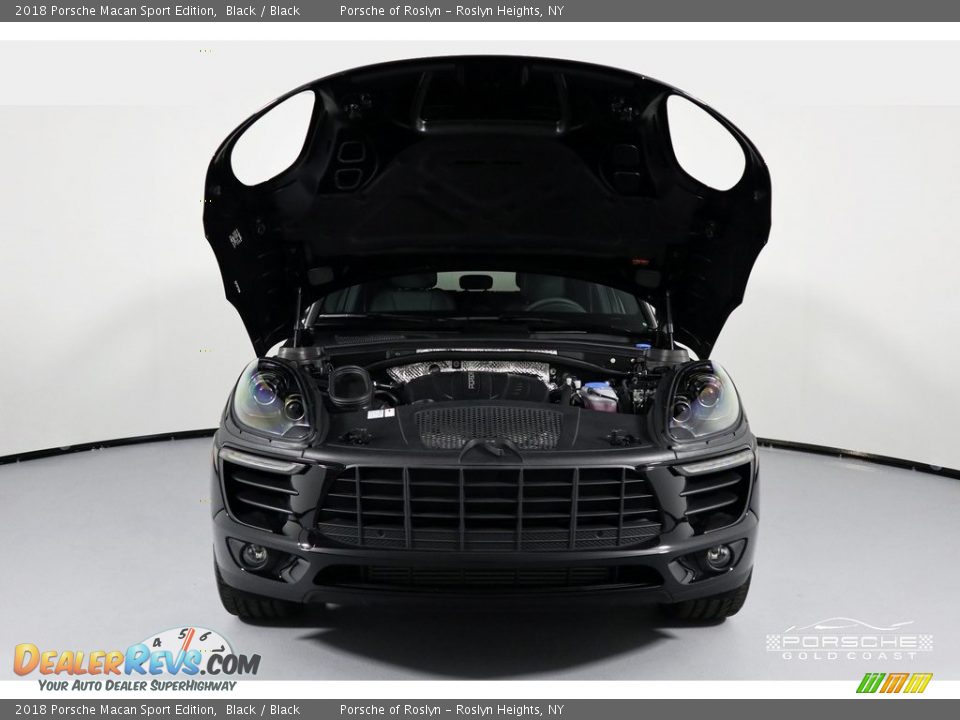 2018 Porsche Macan Sport Edition Black / Black Photo #28