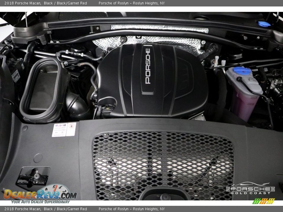 2018 Porsche Macan Black / Black/Garnet Red Photo #28