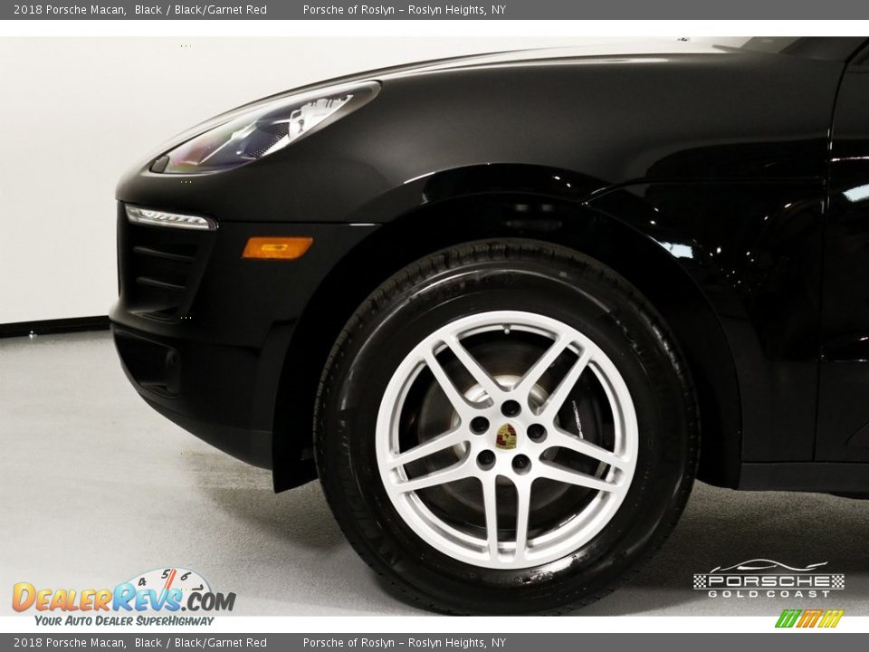 2018 Porsche Macan Black / Black/Garnet Red Photo #11