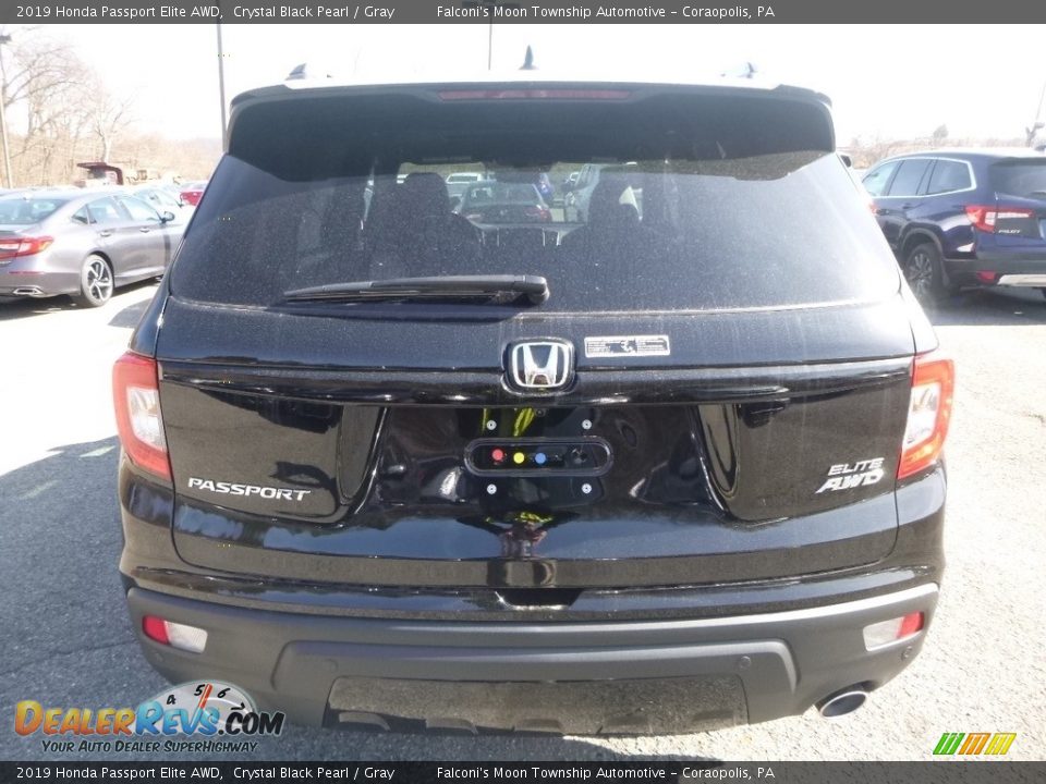2019 Honda Passport Elite AWD Crystal Black Pearl / Gray Photo #3
