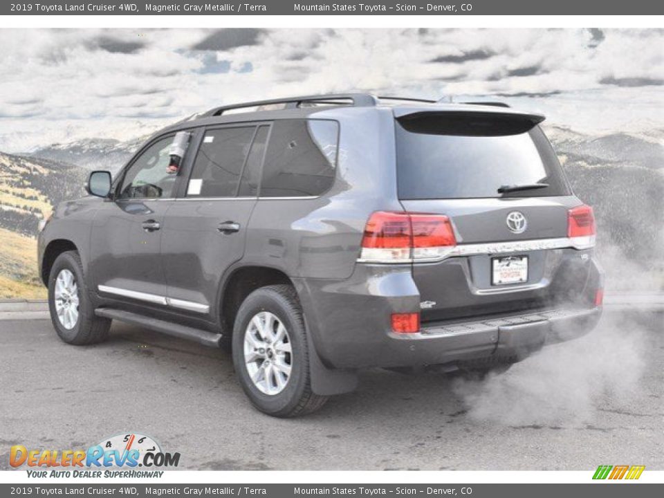 2019 Toyota Land Cruiser 4WD Magnetic Gray Metallic / Terra Photo #3