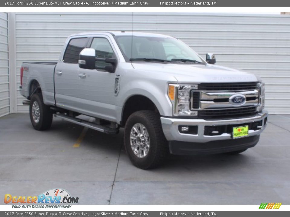 2017 Ford F250 Super Duty XLT Crew Cab 4x4 Ingot Silver / Medium Earth Gray Photo #2