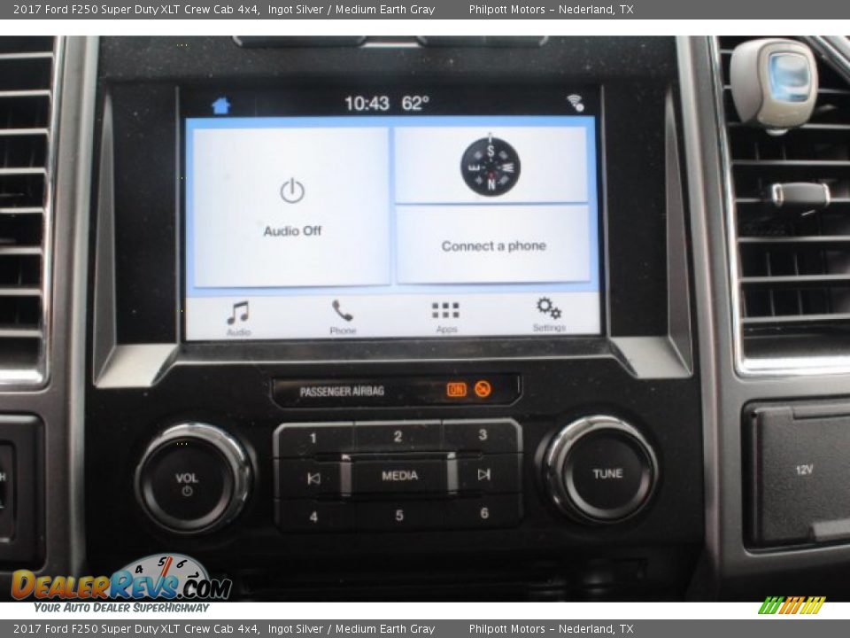 2017 Ford F250 Super Duty XLT Crew Cab 4x4 Ingot Silver / Medium Earth Gray Photo #11