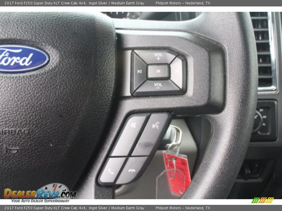 2017 Ford F250 Super Duty XLT Crew Cab 4x4 Ingot Silver / Medium Earth Gray Photo #15