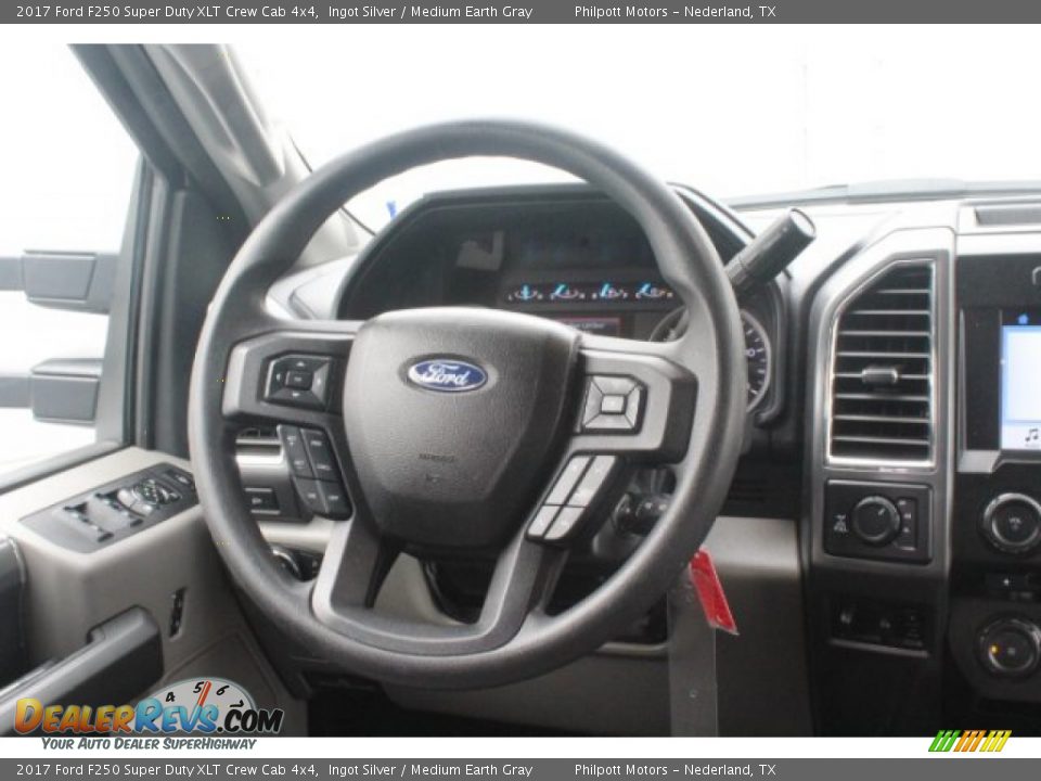 2017 Ford F250 Super Duty XLT Crew Cab 4x4 Ingot Silver / Medium Earth Gray Photo #19