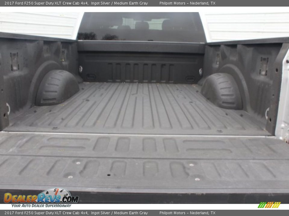 2017 Ford F250 Super Duty XLT Crew Cab 4x4 Ingot Silver / Medium Earth Gray Photo #20