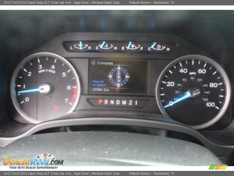 2017 Ford F250 Super Duty XLT Crew Cab 4x4 Ingot Silver / Medium Earth Gray Photo #25