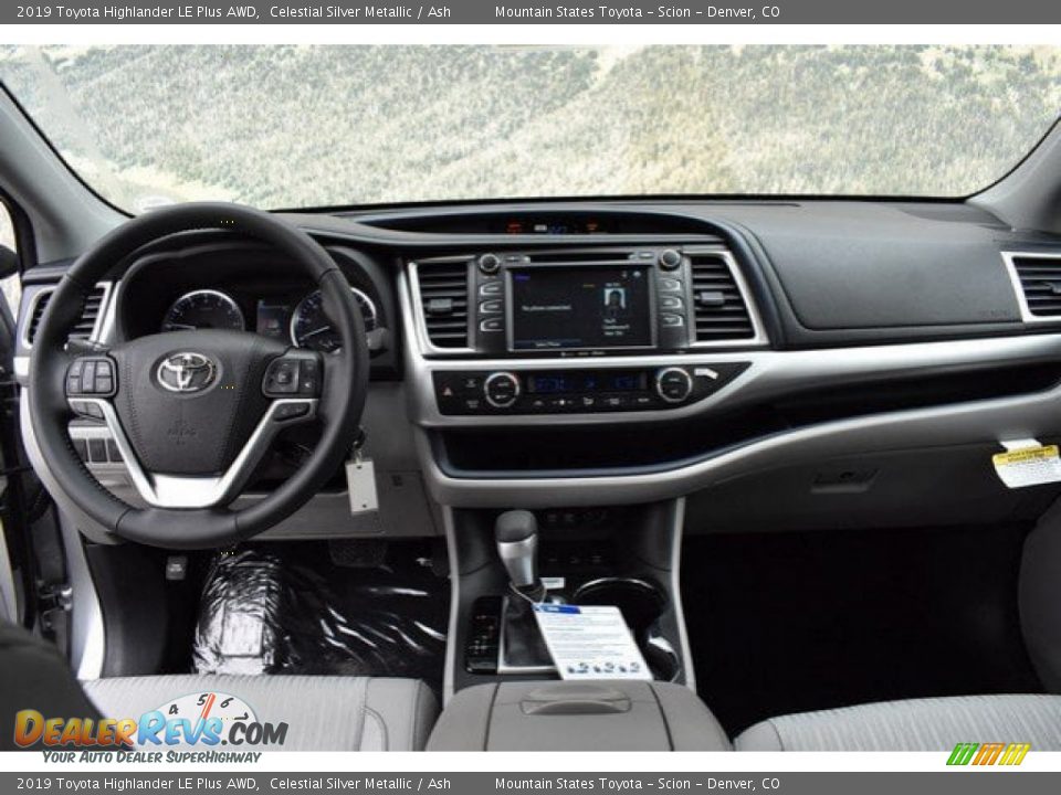 2019 Toyota Highlander LE Plus AWD Celestial Silver Metallic / Ash Photo #7