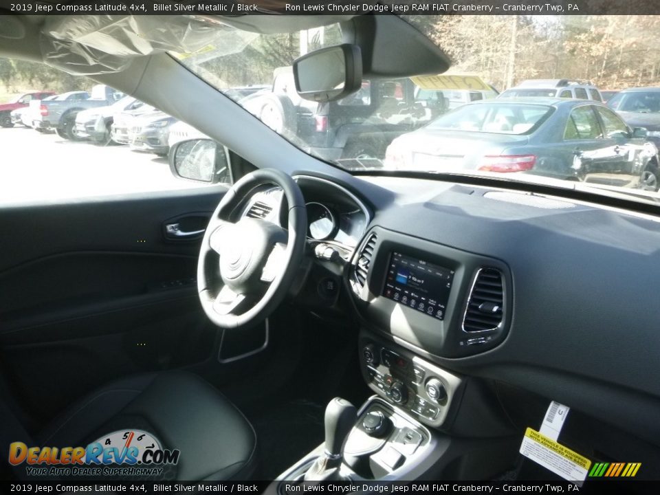 2019 Jeep Compass Latitude 4x4 Billet Silver Metallic / Black Photo #11