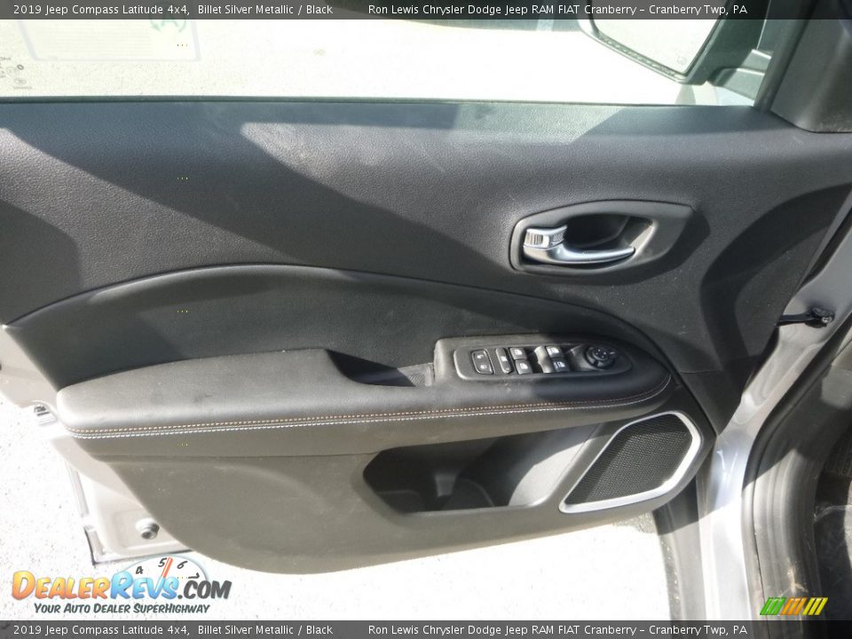 2019 Jeep Compass Latitude 4x4 Billet Silver Metallic / Black Photo #12