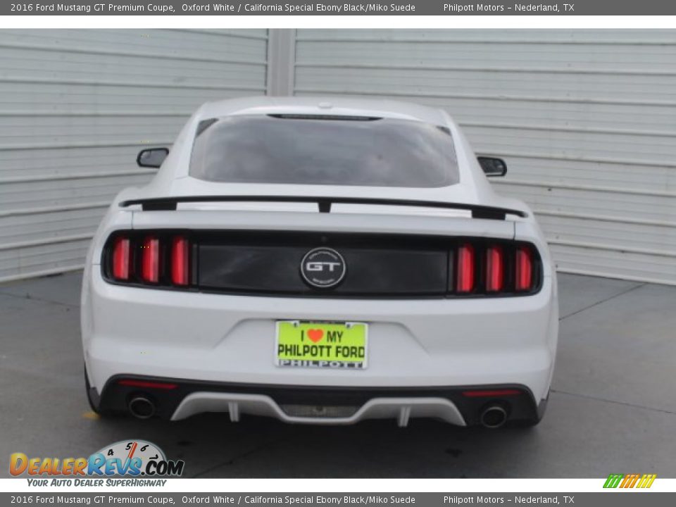 2016 Ford Mustang GT Premium Coupe Oxford White / California Special Ebony Black/Miko Suede Photo #7
