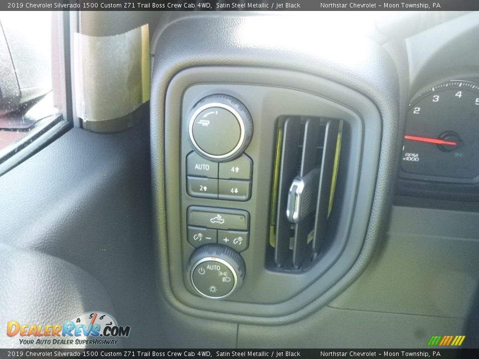 2019 Chevrolet Silverado 1500 Custom Z71 Trail Boss Crew Cab 4WD Satin Steel Metallic / Jet Black Photo #20