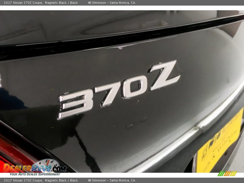 2017 Nissan 370Z Coupe Magnetic Black / Black Photo #7