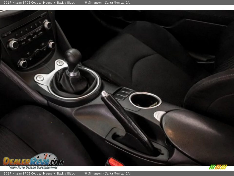 2017 Nissan 370Z Coupe Shifter Photo #22