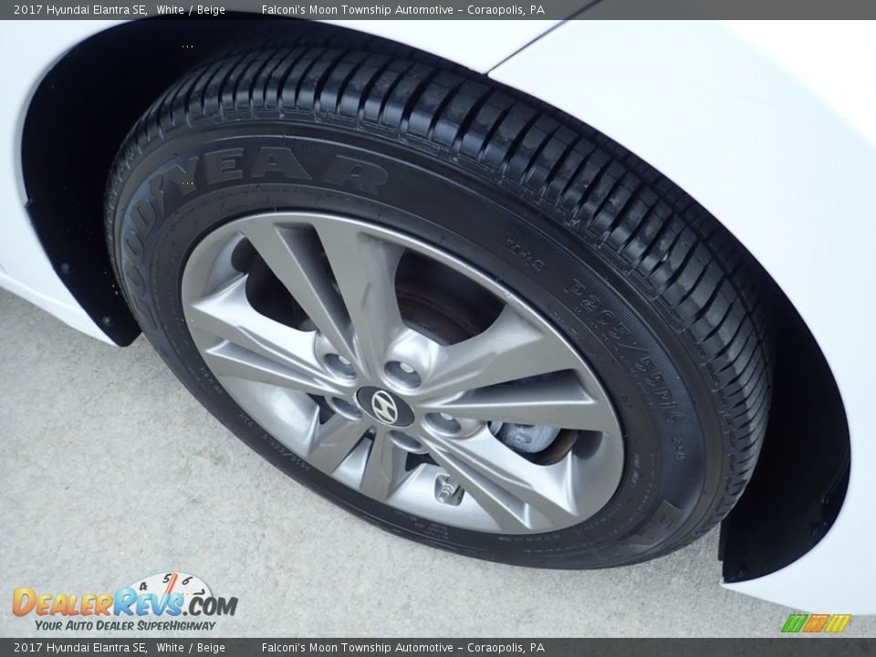 2017 Hyundai Elantra SE White / Beige Photo #9