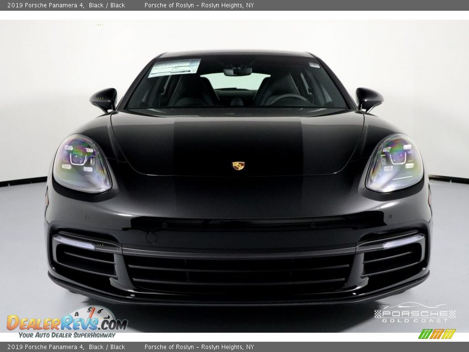 2019 Porsche Panamera 4 Black / Black Photo #2