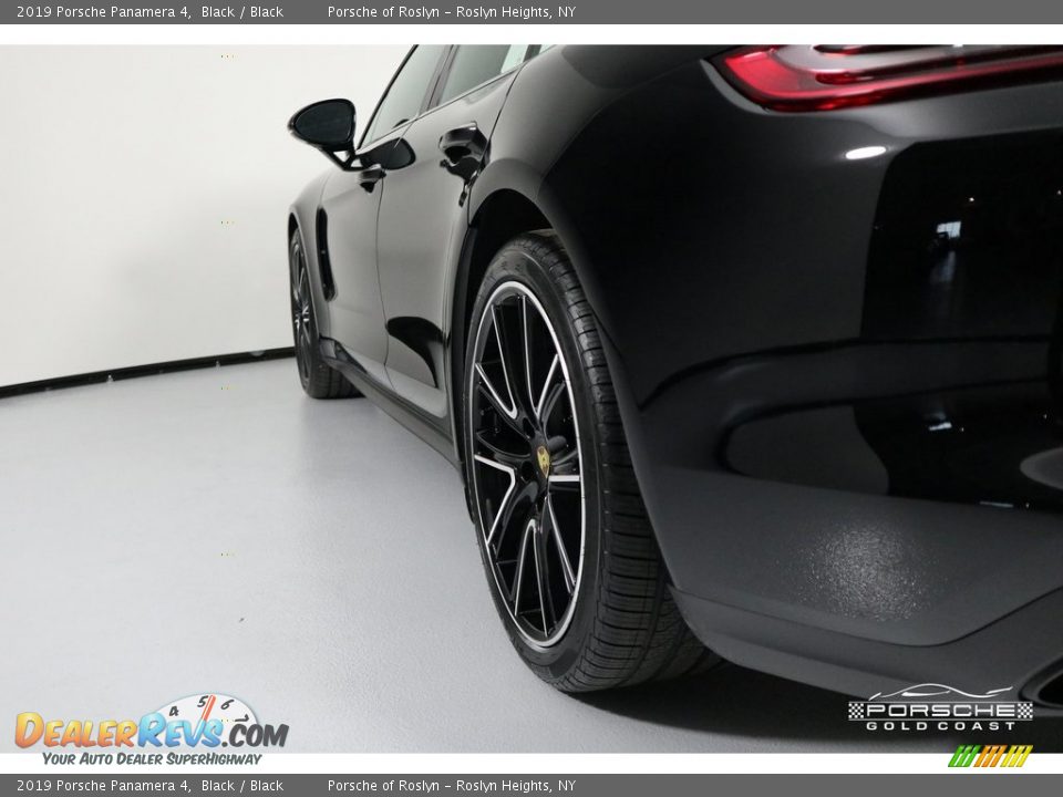 2019 Porsche Panamera 4 Black / Black Photo #5
