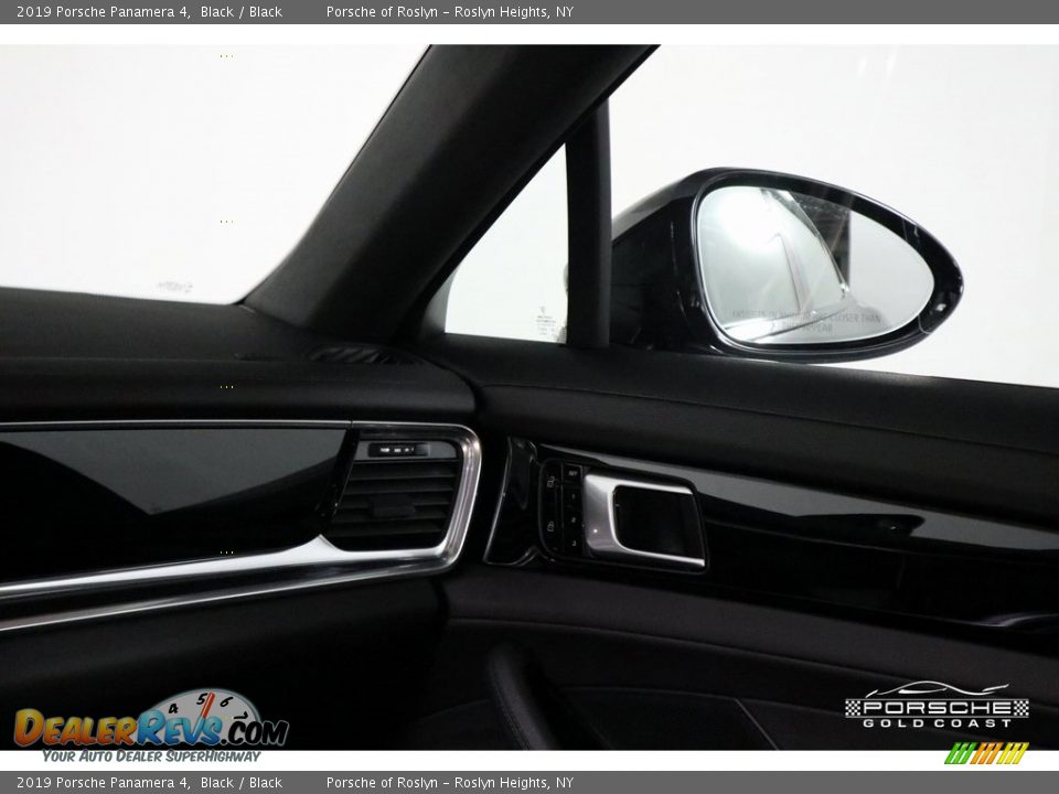2019 Porsche Panamera 4 Black / Black Photo #17