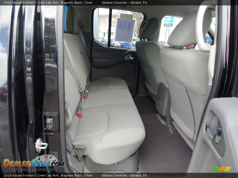 2018 Nissan Frontier S Crew Cab 4x4 Magnetic Black / Steel Photo #32