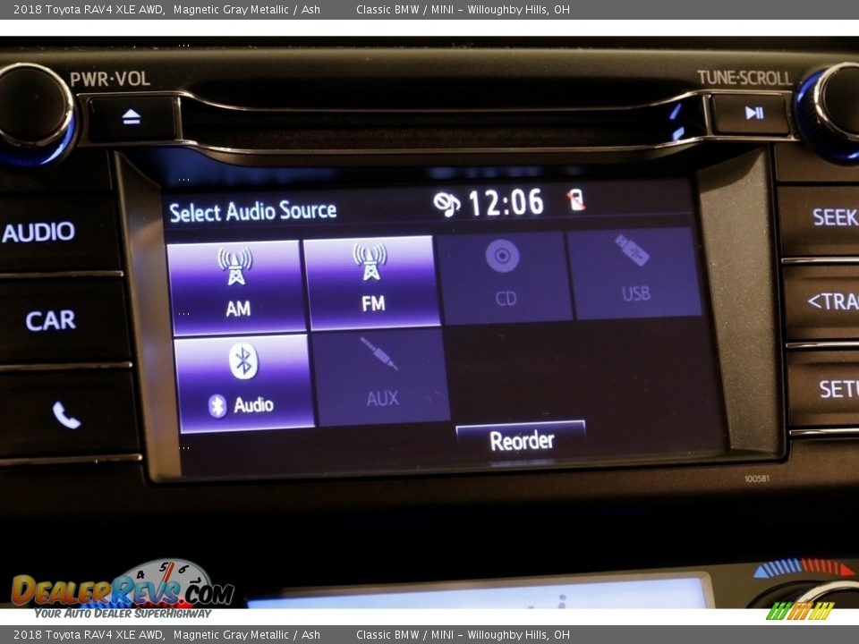 2018 Toyota RAV4 XLE AWD Magnetic Gray Metallic / Ash Photo #10