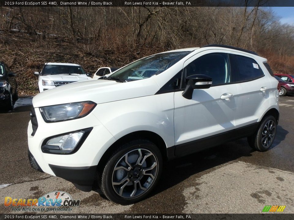 Front 3/4 View of 2019 Ford EcoSport SES 4WD Photo #8