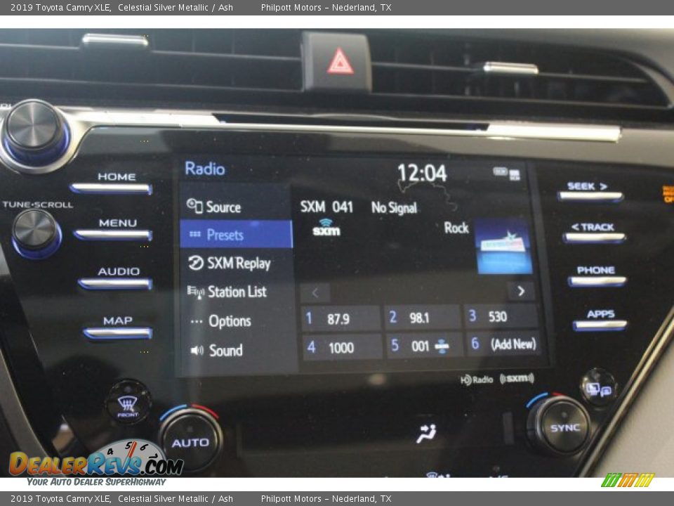 2019 Toyota Camry XLE Celestial Silver Metallic / Ash Photo #16