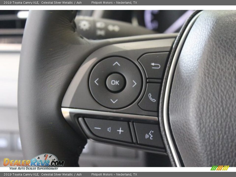 2019 Toyota Camry XLE Celestial Silver Metallic / Ash Photo #21