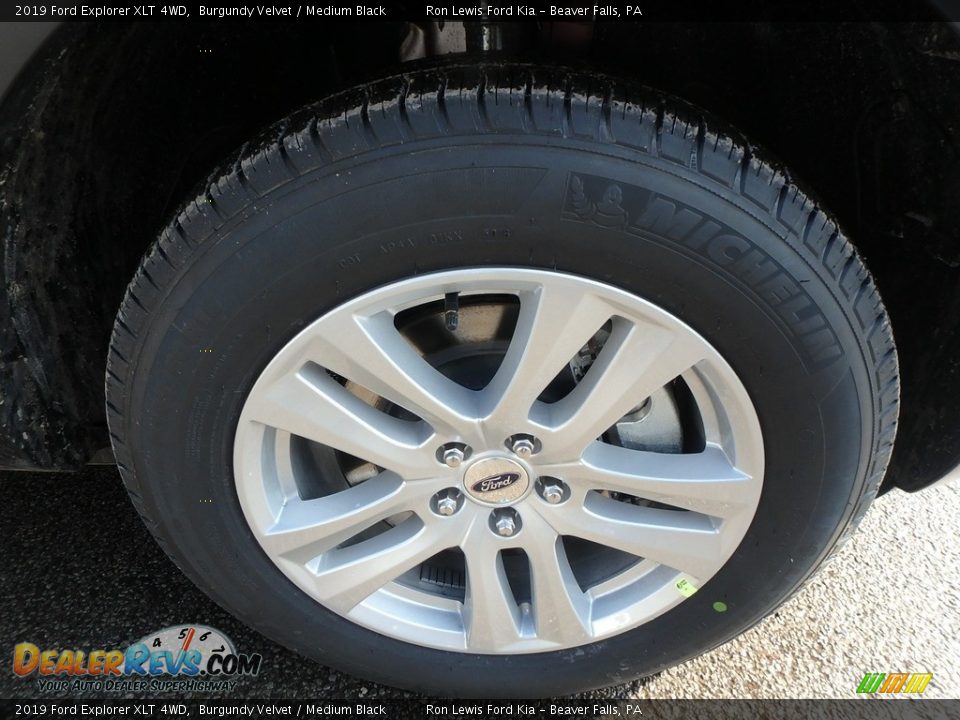 2019 Ford Explorer XLT 4WD Burgundy Velvet / Medium Black Photo #10