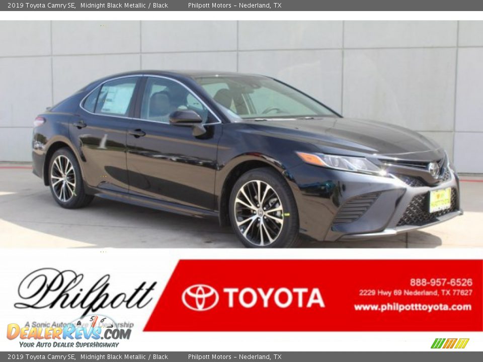2019 Toyota Camry SE Midnight Black Metallic / Black Photo #1