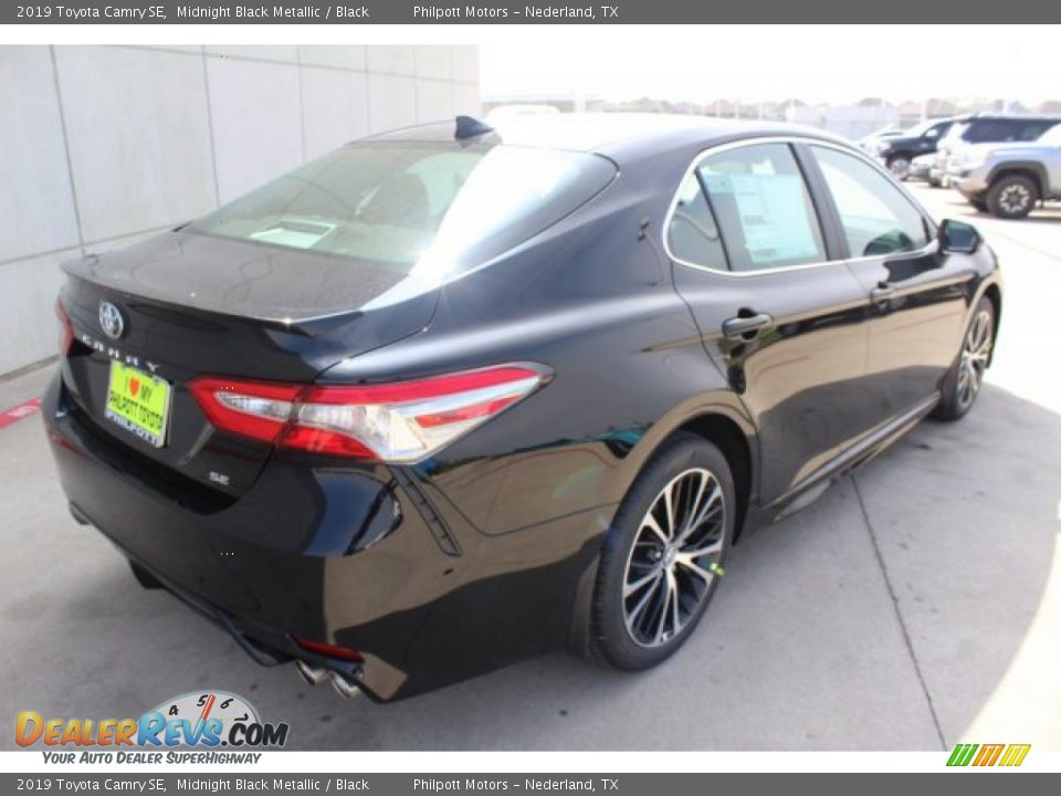 2019 Toyota Camry SE Midnight Black Metallic / Black Photo #9