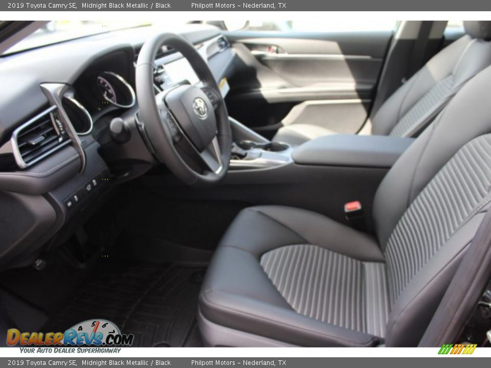 2019 Toyota Camry SE Midnight Black Metallic / Black Photo #13