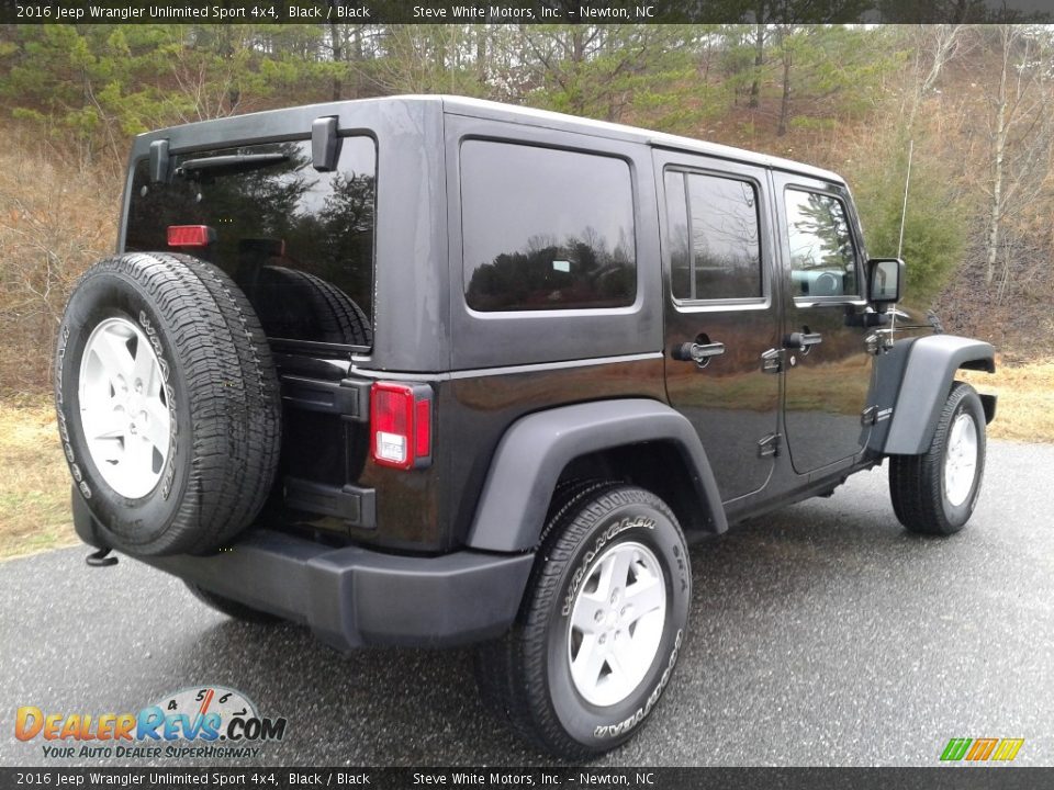 2016 Jeep Wrangler Unlimited Sport 4x4 Black / Black Photo #6